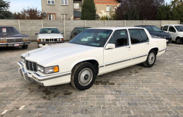 CADILLAC DEVILLE (1991)